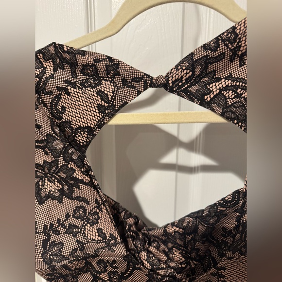 Stop Staring Retro Lace Dress w/Bow - Picture 8 of 11